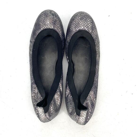 Stuart Weitzman Faux Snakeskin Silver Metallic Ballet Flats Women's Size 8.5 - Picture 4 of 8
